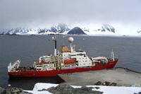 RRS James Clark Ross, one of two aging ships currently filling the role of polar research.